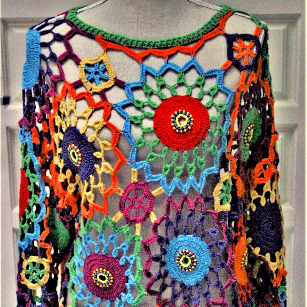 COLORFUL CROCHET/KNIT  BEADED WOMEN'S BOHO TOP-NEW